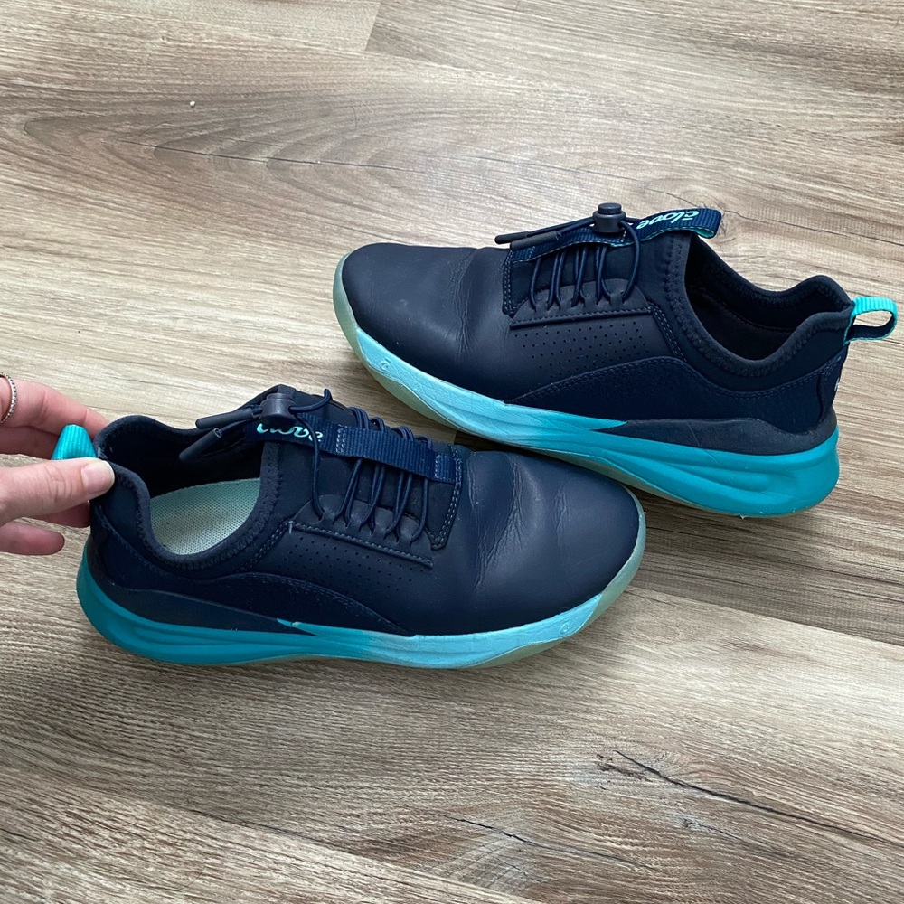 Clove sneakers